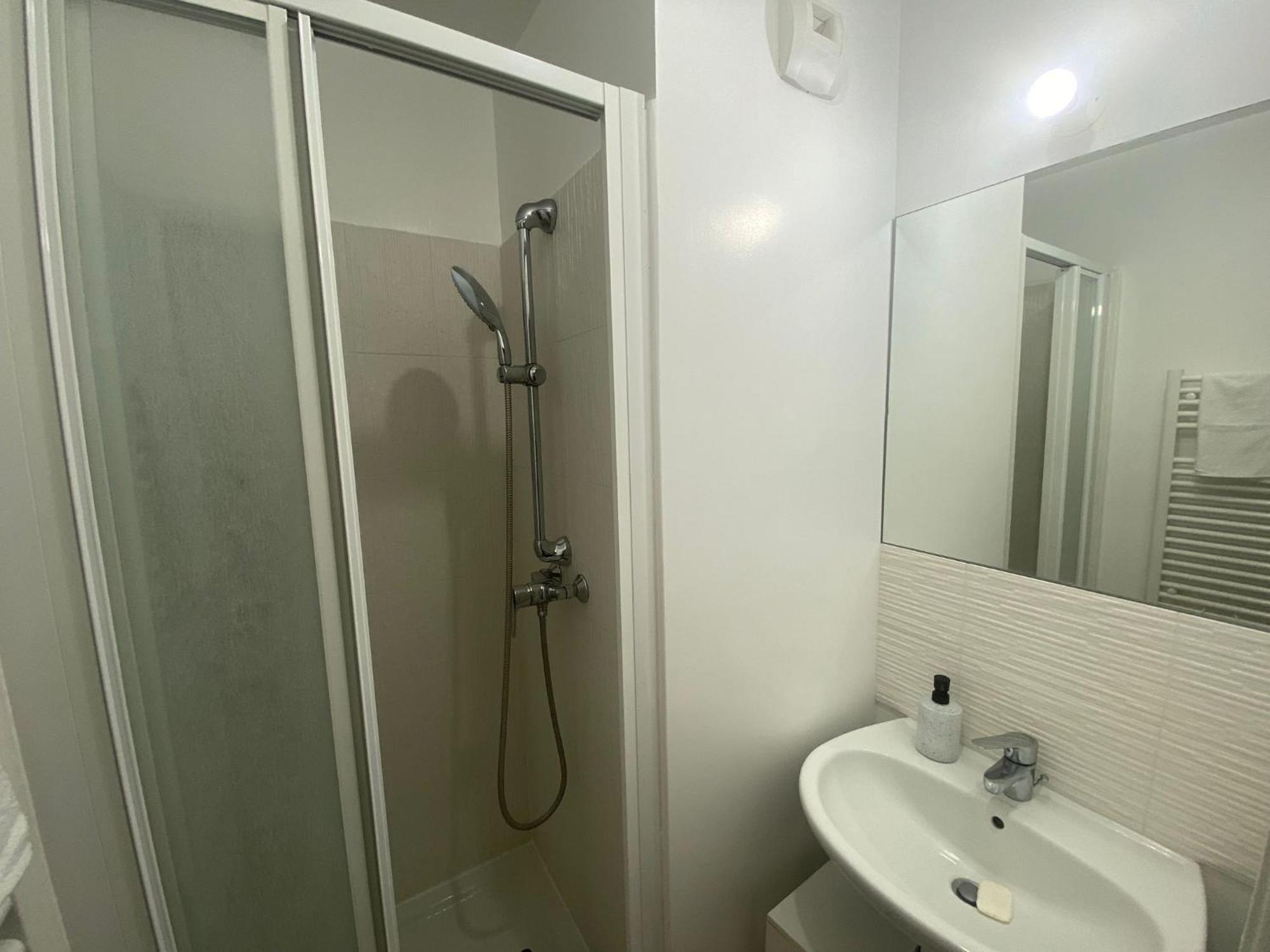 Appartement 80M2, Terrasse Sud, Metro 7 Direction Louvre A 8Minutes, Parking Sous-Sol, Proche Paris-Bercy イヴリー＝シュル＝セーヌ エクステリア 写真